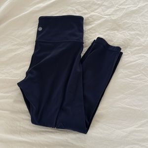Athleta elation high rise capri-  navy
